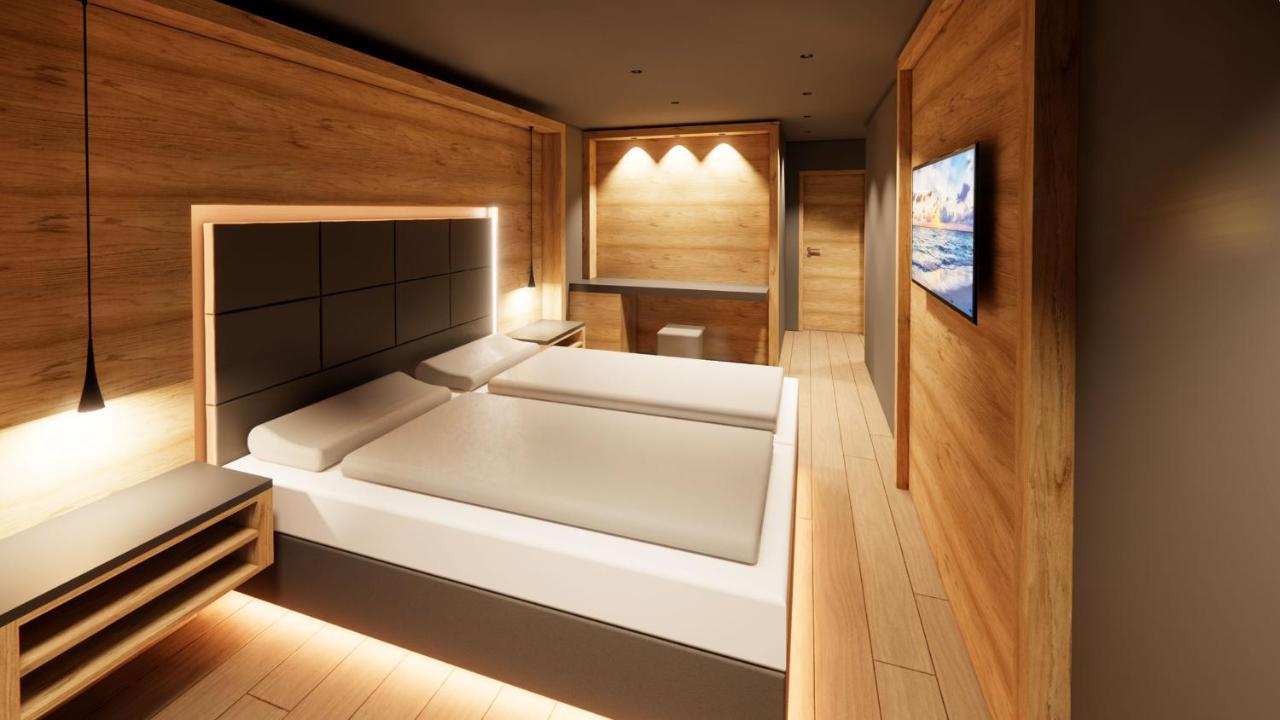 Alpen-Herz Romantik & Spa - Adults Only Ladis Bagian luar foto