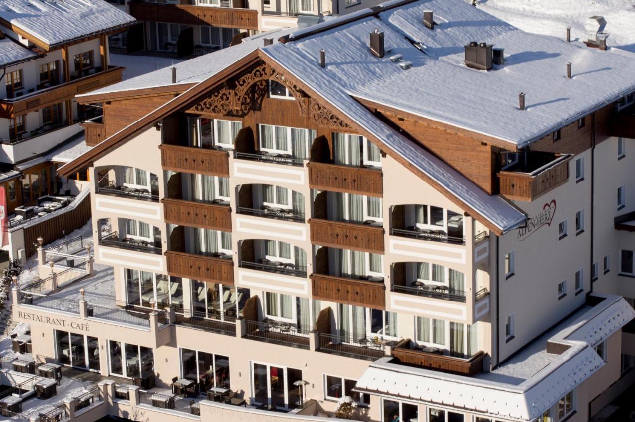 Alpen-Herz Romantik & Spa - Adults Only Ladis Bagian luar foto