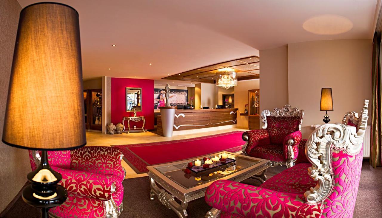 Alpen-Herz Romantik & Spa - Adults Only Ladis Bagian luar foto