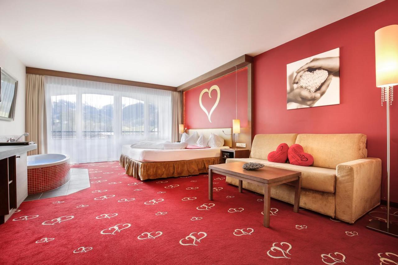 Alpen-Herz Romantik & Spa - Adults Only Hotel Ladis Bagian luar foto